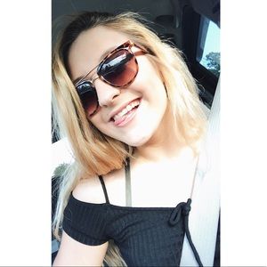 Meet your Posher, Maddy